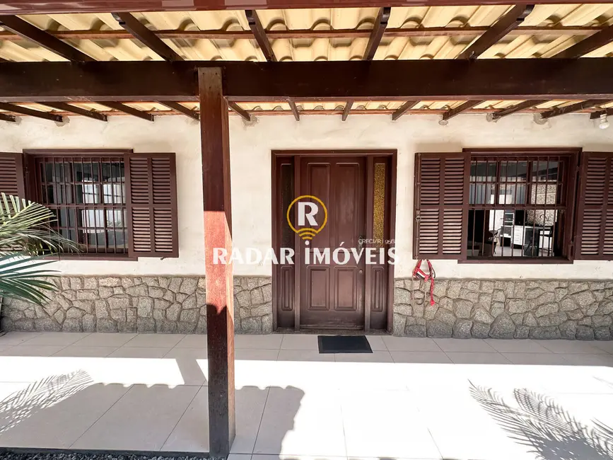 Foto 2 de Casa com 4 quartos à venda em Braga, Cabo Frio - RJ