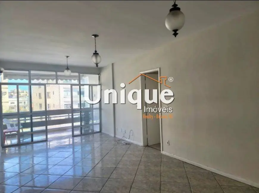 Foto 2 de Apartamento com 4 quartos à venda, 140m2 em Centro, Cabo Frio - RJ