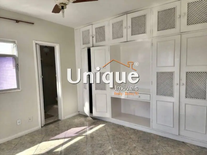 Foto 9 de Apartamento com 4 quartos à venda, 140m2 em Centro, Cabo Frio - RJ