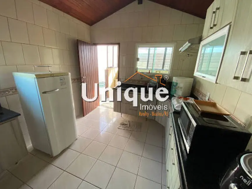 Foto 5 de Casa com 5 quartos à venda, 300m2 em Cabo Frio - RJ