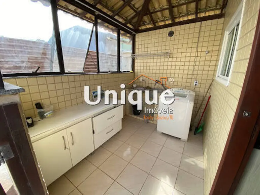 Foto 7 de Casa com 5 quartos à venda, 300m2 em Cabo Frio - RJ