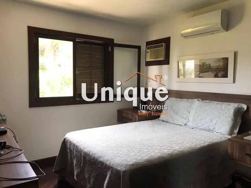 Foto 8 de Casa com 4 quartos à venda, 600m2 em Praia do Siqueira, Cabo Frio - RJ