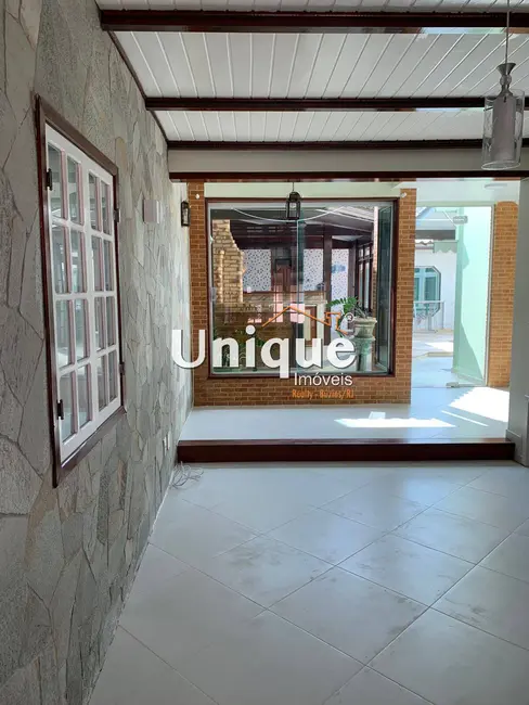 Foto 3 de Casa com 4 quartos à venda, 455m2 em Sao Pedro Da Aldeia - RJ