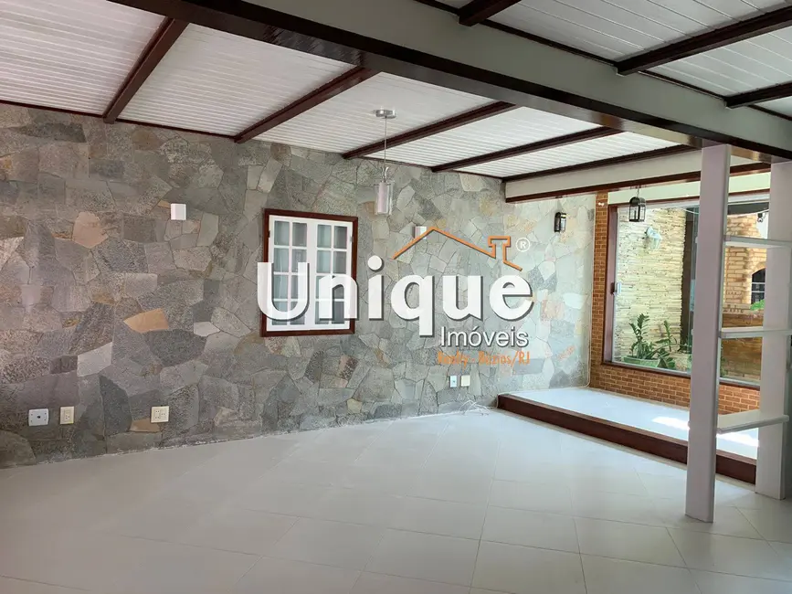 Foto 5 de Casa com 4 quartos à venda, 455m2 em Sao Pedro Da Aldeia - RJ