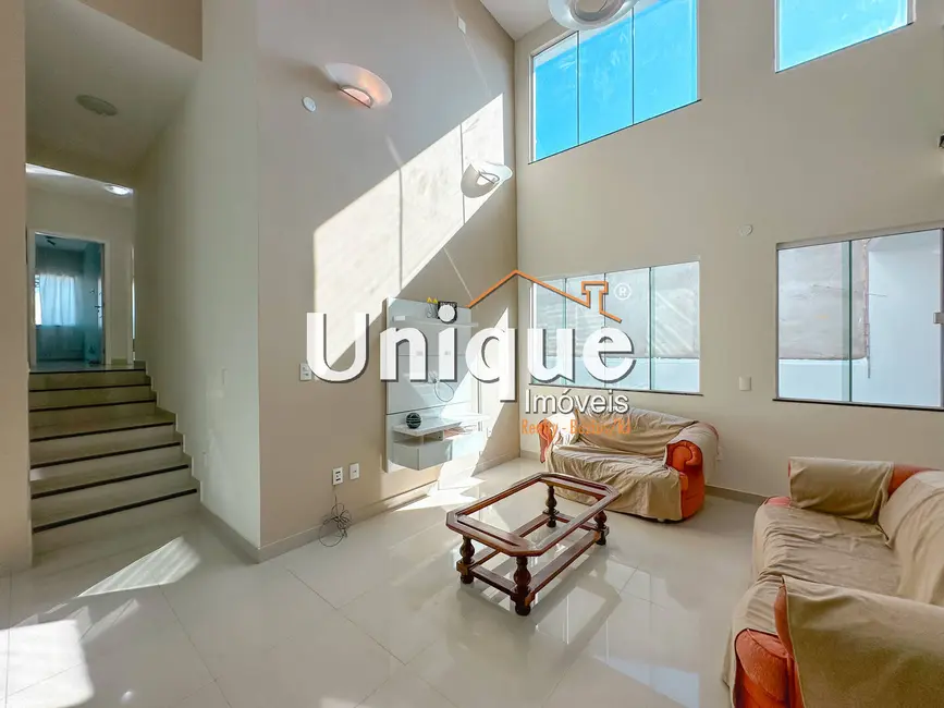 Foto 6 de Casa com 5 quartos à venda, 300m2 em Nova São Pedro, Sao Pedro Da Aldeia - RJ