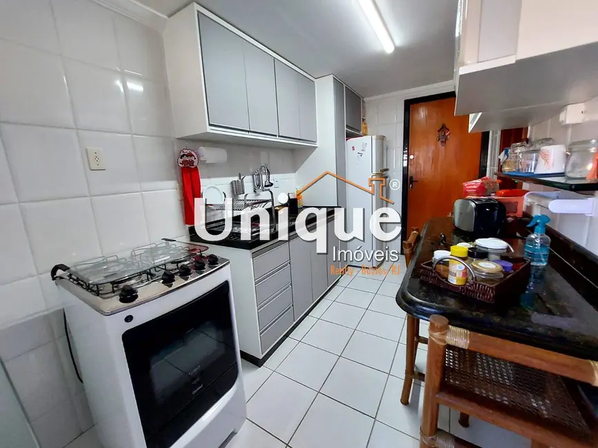 Foto 3 de Apartamento com 2 quartos à venda, 70m2 em Centro, Sao Pedro Da Aldeia - RJ