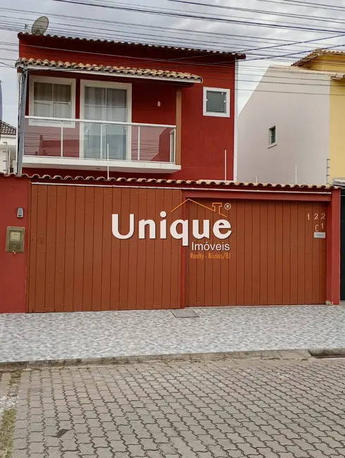 Foto 1 de Casa com 4 quartos à venda, 200m2 em Cabo Frio - RJ