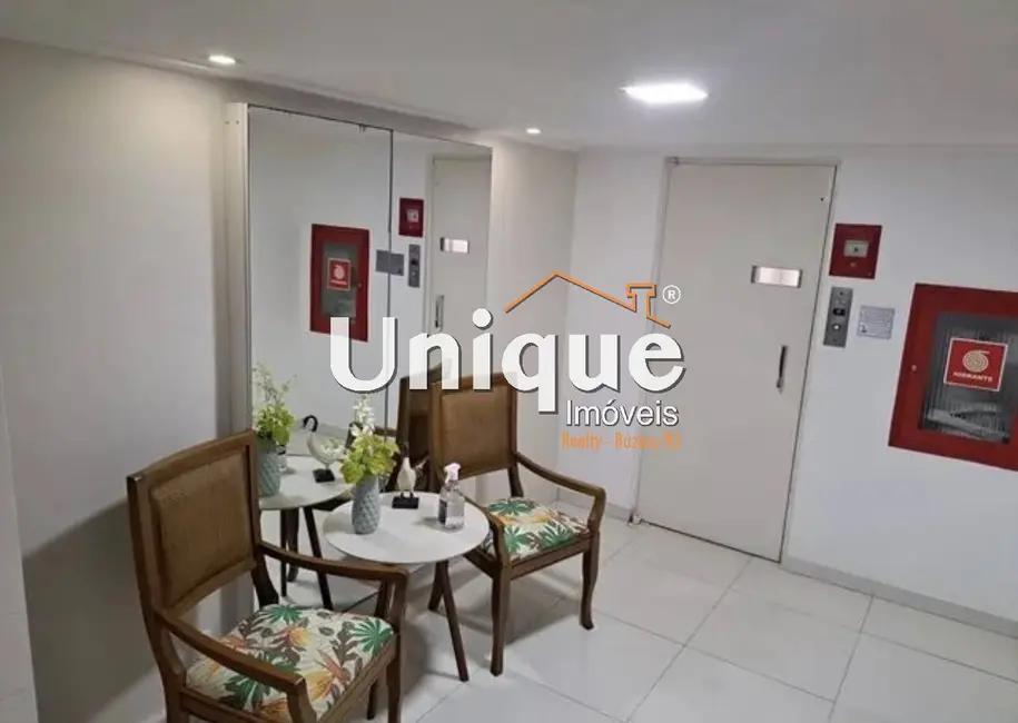 Foto 8 de Apartamento com 3 quartos à venda, 180m2 em Algodoal, Cabo Frio - RJ