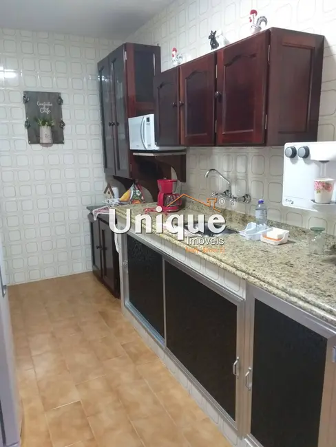 Foto 4 de Casa com 3 quartos à venda, 150m2 em Braga, Cabo Frio - RJ