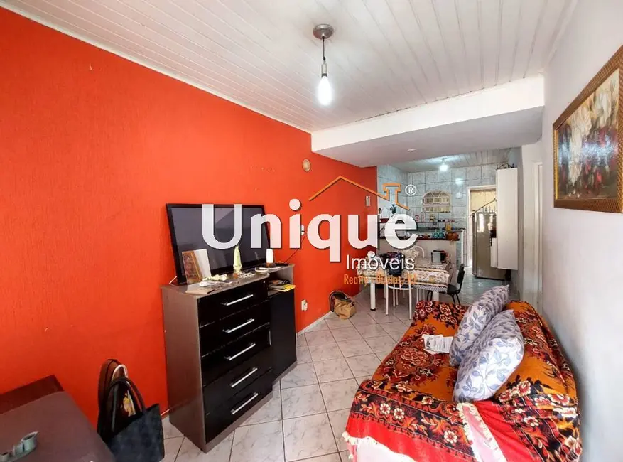 Casa com 2 quartos à venda, 75m2 em Palmeiras, Cabo Frio - RJ - imagem 4 Foto 4 de Casa com 2 quartos à venda, 75m2 em Palmeiras, Cabo Frio - RJ