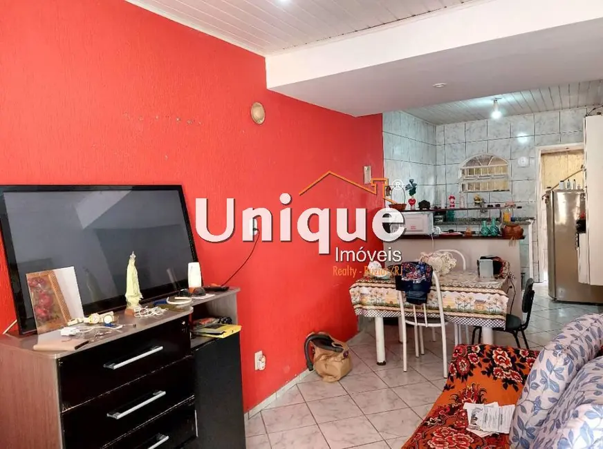 Casa com 2 quartos à venda, 75m2 em Palmeiras, Cabo Frio - RJ - imagem 3 Foto 3 de Casa com 2 quartos à venda, 75m2 em Palmeiras, Cabo Frio - RJ