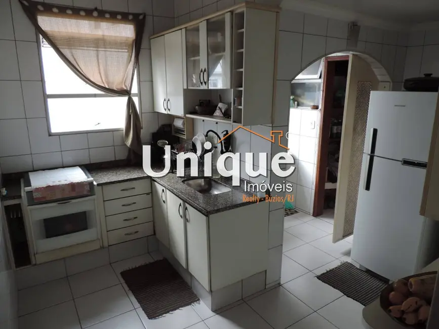 Cobertura com 3 quartos à venda, 220m2 em Centro, Cabo Frio - RJ - imagem 4 Foto 4 de Cobertura com 3 quartos à venda, 220m2 em Centro, Cabo Frio - RJ