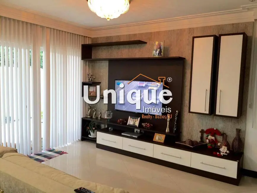 Casa com 3 quartos à venda, 200m2 em Portinho, Cabo Frio - RJ - imagem 5 Foto 5 de Casa com 3 quartos à venda, 200m2 em Portinho, Cabo Frio - RJ