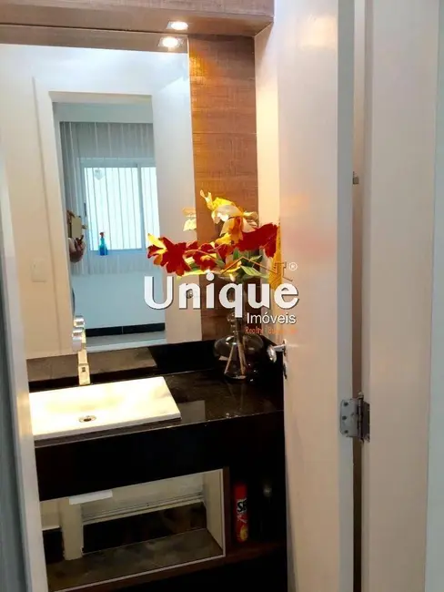 Casa com 3 quartos à venda, 200m2 em Portinho, Cabo Frio - RJ - imagem 9 Foto 9 de Casa com 3 quartos à venda, 200m2 em Portinho, Cabo Frio - RJ