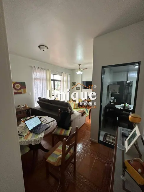 Foto 2 de Apartamento com 3 quartos à venda em Passagem, Cabo Frio - RJ