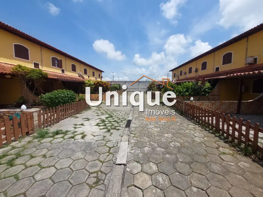 Foto 2 de Casa com 2 quartos à venda, 120m2 em Braga, Cabo Frio - RJ