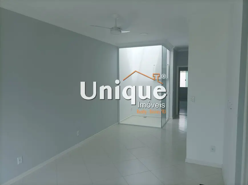 Casa com 3 quartos à venda, 210m2 em Caminho de Búzios, Cabo Frio - RJ - imagem 3 Foto 3 de Casa com 3 quartos à venda, 210m2 em Caminho de Búzios, Cabo Frio - RJ