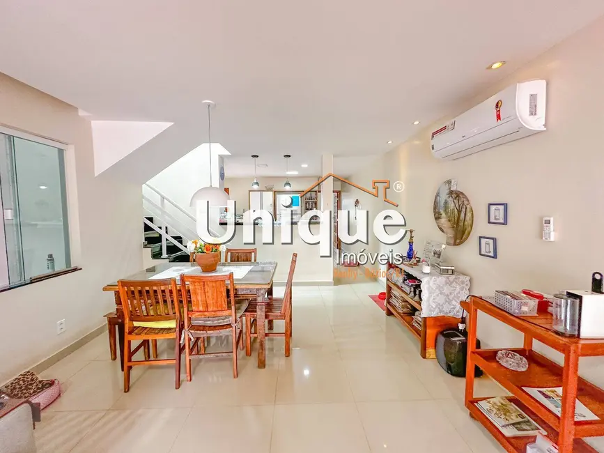 Casa com 4 quartos à venda, 262m2 em Portinho, Cabo Frio - RJ - imagem 6 Foto 6 de Casa com 4 quartos à venda, 262m2 em Portinho, Cabo Frio - RJ