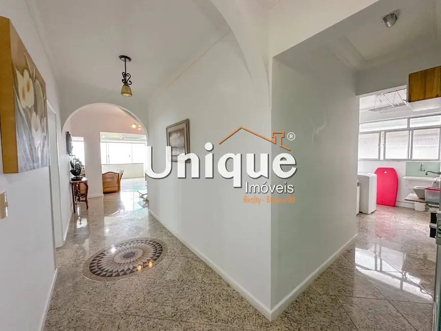 Apartamento com 5 quartos à venda, 347m2 em Algodoal, Cabo Frio - RJ - imagem 4 Foto 4 de Apartamento com 5 quartos à venda, 347m2 em Algodoal, Cabo Frio - RJ