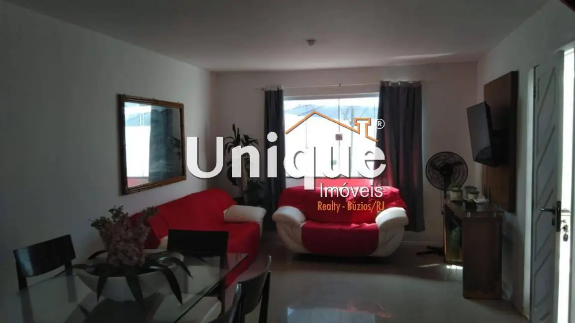 Foto 2 de Casa com 4 quartos à venda, 170m2 em Cabo Frio - RJ