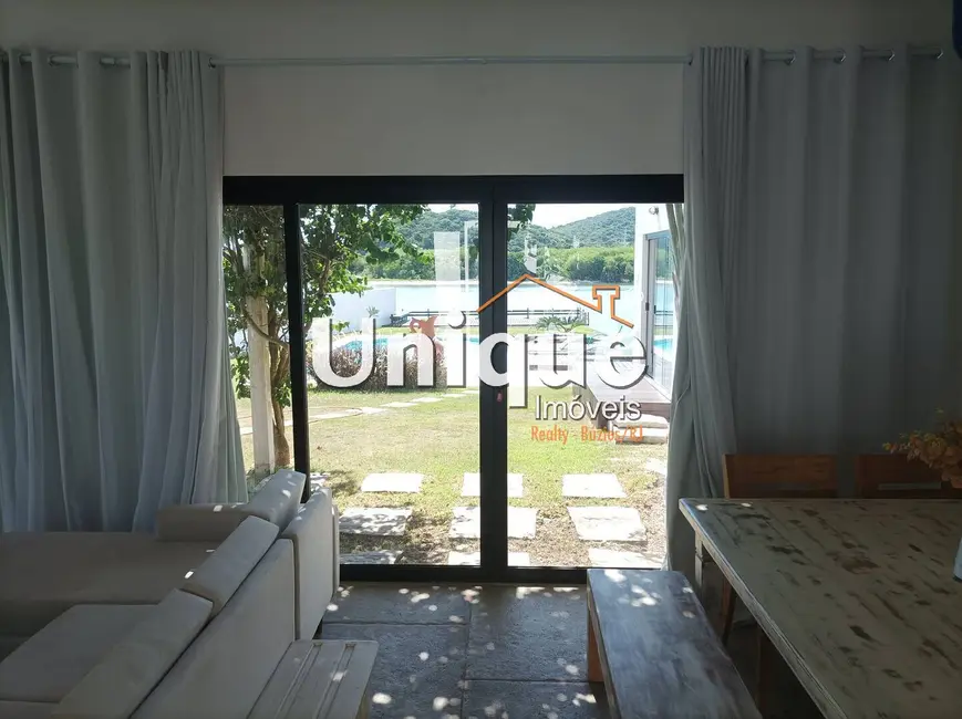 Foto 3 de Casa com 4 quartos à venda, 220m2 em Portinho, Cabo Frio - RJ