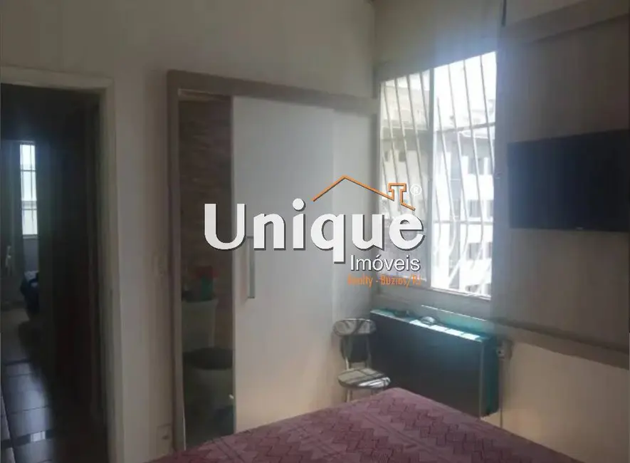 Foto 2 de Apartamento com 2 quartos à venda, 65m2 em Centro, Cabo Frio - RJ