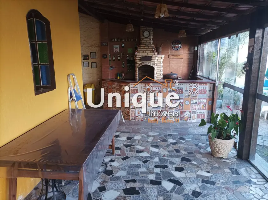 Foto 6 de Casa com 4 quartos à venda, 200m2 em Parque Burle, Cabo Frio - RJ