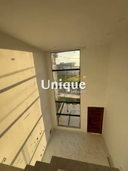 Foto 8 de Casa com 3 quartos à venda, 252m2 em Nova São Pedro, Sao Pedro Da Aldeia - RJ