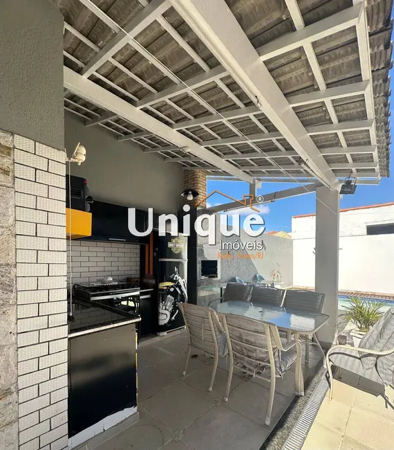 Foto 7 de Casa com 4 quartos à venda, 360m2 em Portinho, Cabo Frio - RJ