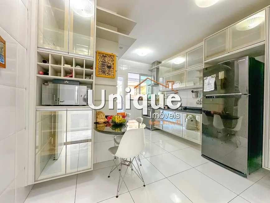 Apartamento com 3 quartos à venda, 160m2 em Braga, Cabo Frio - RJ - imagem 8 Foto 8 de Apartamento com 3 quartos à venda, 160m2 em Braga, Cabo Frio - RJ