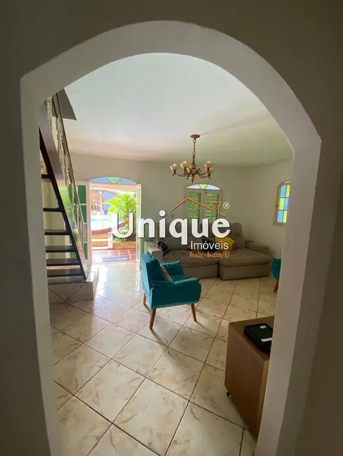 Foto 5 de Casa com 3 quartos à venda, 360m2 em Braga, Cabo Frio - RJ