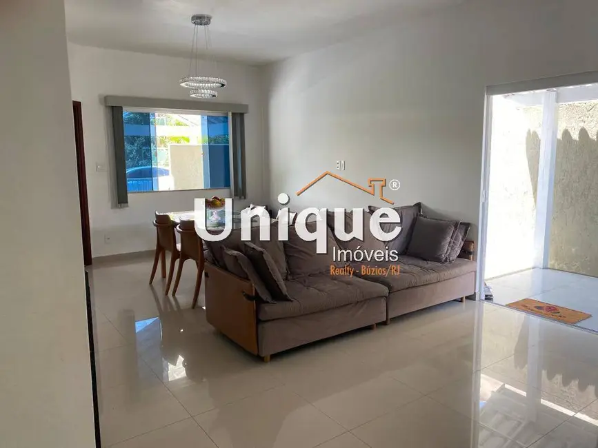 Casa com 3 quartos à venda, 300m2 em Sao Pedro Da Aldeia - RJ - imagem 8 Foto 8 de Casa com 3 quartos à venda, 300m2 em Sao Pedro Da Aldeia - RJ