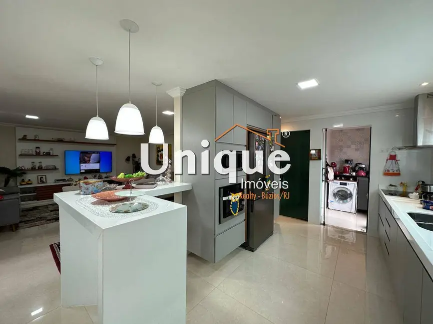 Casa com 4 quartos à venda, 252m2 em Nova São Pedro, Sao Pedro Da Aldeia - RJ - imagem 7 Foto 7 de Casa com 4 quartos à venda, 252m2 em Nova São Pedro, Sao Pedro Da Aldeia - RJ