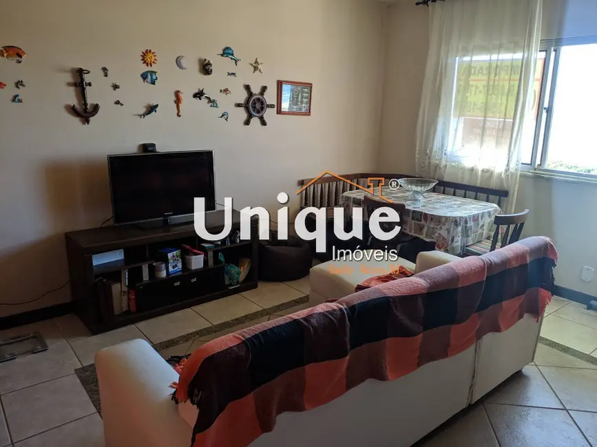 Foto 2 de Casa com 3 quartos à venda, 107m2 em Cabo Frio - RJ