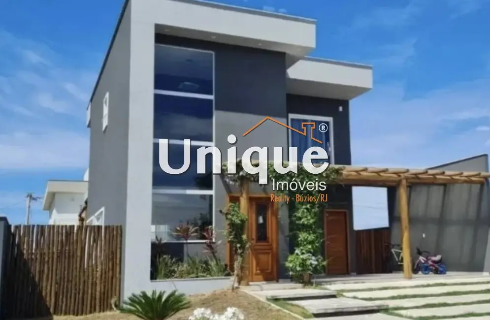 Foto 1 de Casa com 4 quartos à venda em Ogiva, Cabo Frio - RJ