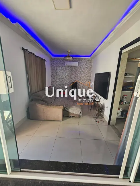 Foto 3 de Casa com 5 quartos à venda e para alugar, 360m2 em Parque Burle, Cabo Frio - RJ
