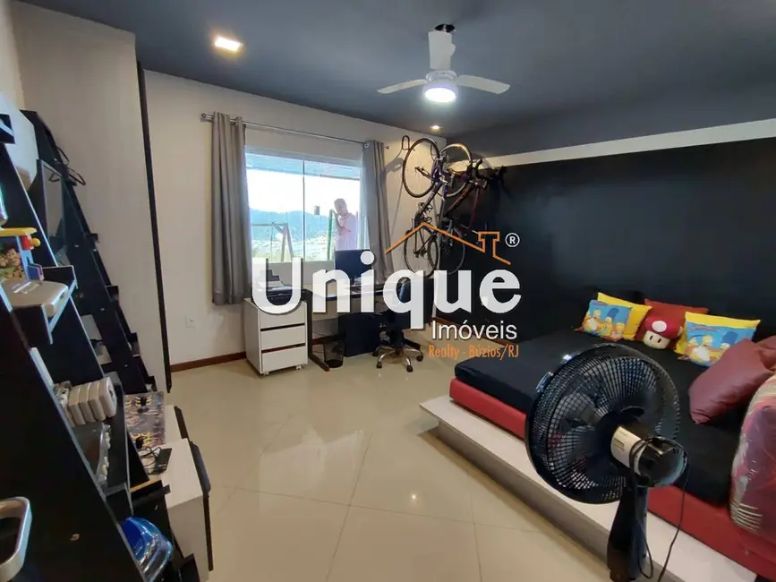 Foto 7 de Casa com 3 quartos à venda, 2046m2 em Arraial Do Cabo - RJ