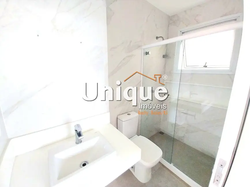 Foto 2 de Apartamento com 3 quartos à venda, 244m2 em São Bento, Cabo Frio - RJ