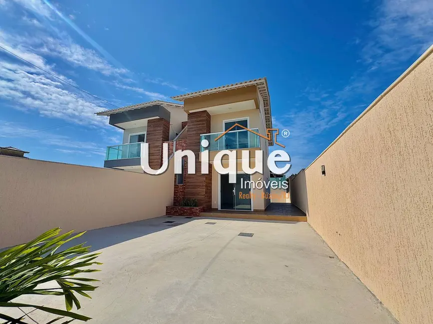 Casa com 4 quartos à venda, 220m2 em Cabo Frio - RJ - imagem 3 Foto 3 de Casa com 4 quartos à venda, 220m2 em Cabo Frio - RJ