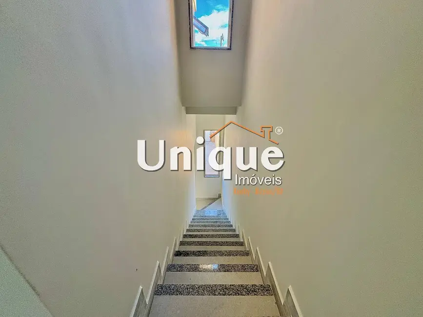 Casa com 4 quartos à venda, 220m2 em Cabo Frio - RJ - imagem 7 Foto 7 de Casa com 4 quartos à venda, 220m2 em Cabo Frio - RJ