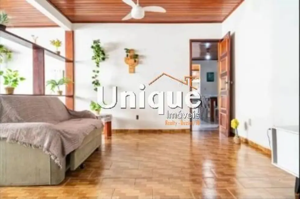 Foto 1 de Cobertura com 4 quartos à venda, 120m2 em Arraial Do Cabo - RJ
