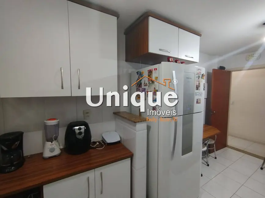 Foto 6 de Apartamento com 4 quartos à venda, 170m2 em Braga, Cabo Frio - RJ