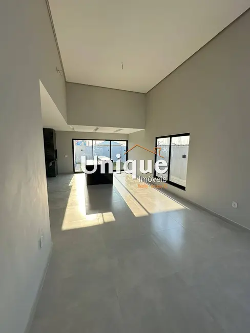 Foto 4 de Casa com 3 quartos à venda, 252m2 em Nova São Pedro, Sao Pedro Da Aldeia - RJ