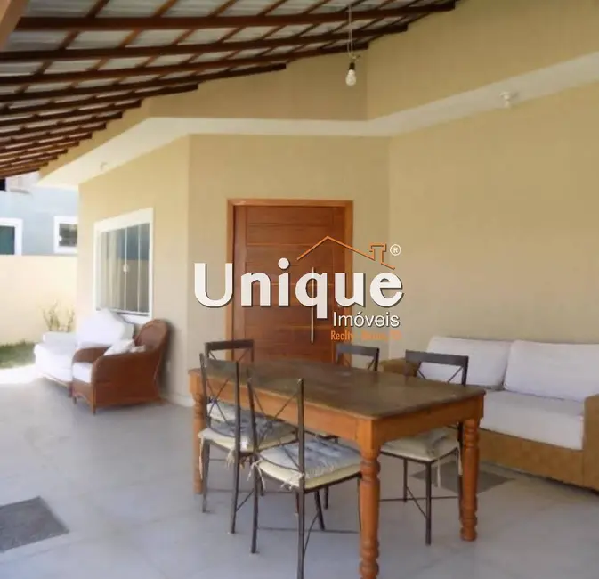 Casa com 3 quartos à venda, 300m2 em Peró, Cabo Frio - RJ - imagem 1 Foto 1 de Casa com 3 quartos à venda, 300m2 em Peró, Cabo Frio - RJ