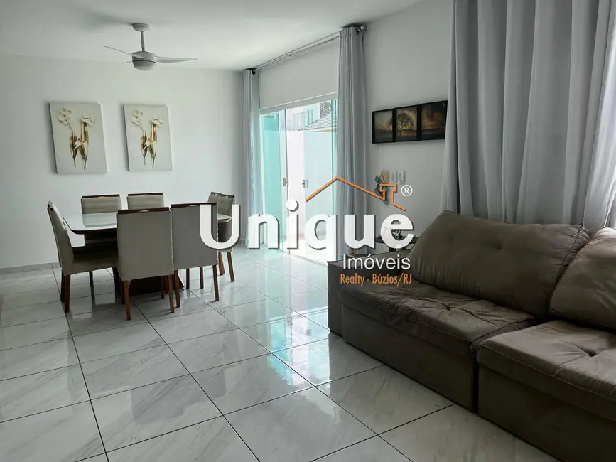 Casa com 4 quartos à venda, 300m2 em Peró, Cabo Frio - RJ - imagem 2 Foto 2 de Casa com 4 quartos à venda, 300m2 em Peró, Cabo Frio - RJ