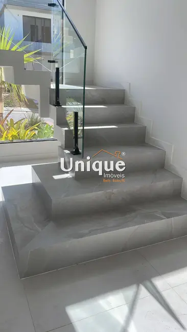 Foto 9 de Casa com 3 quartos à venda, 252m2 em Nova São Pedro, Sao Pedro Da Aldeia - RJ