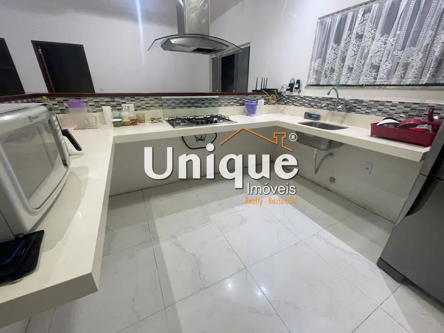 Casa com 4 quartos à venda, 200m2 em Jardim Flamboyant, Cabo Frio - RJ - imagem 4 Foto 4 de Casa com 4 quartos à venda, 200m2 em Jardim Flamboyant, Cabo Frio - RJ