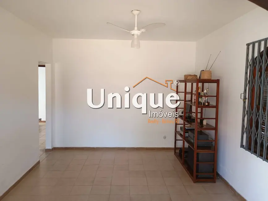 Casa com 2 quartos à venda, 342m2 em Praia Linda, Sao Pedro Da Aldeia - RJ - imagem 4 Foto 4 de Casa com 2 quartos à venda, 342m2 em Praia Linda, Sao Pedro Da Aldeia - RJ