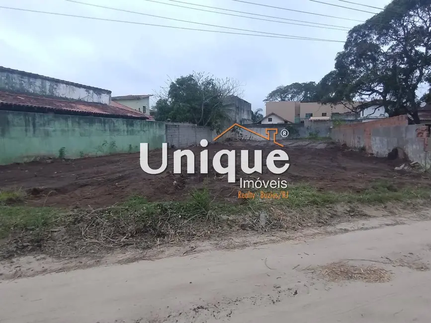 Foto 1 de Terreno / Lote à venda, 690m2 em Balneário das Conchas, Sao Pedro Da Aldeia - RJ