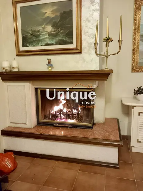 Foto 6 de Casa com 5 quartos à venda, 392m2 em Cabo Frio - RJ